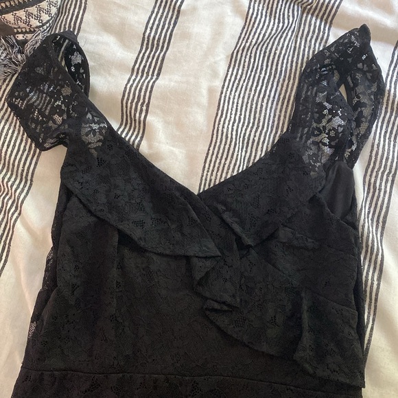 NWT Express Women’s Black Lace Culotte Jumpsuit - Picture 5 of 7